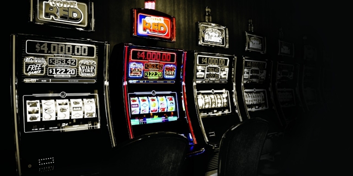 gambling machines in club