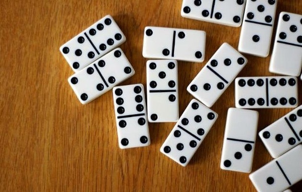 Grab domino qq games from online and earn money