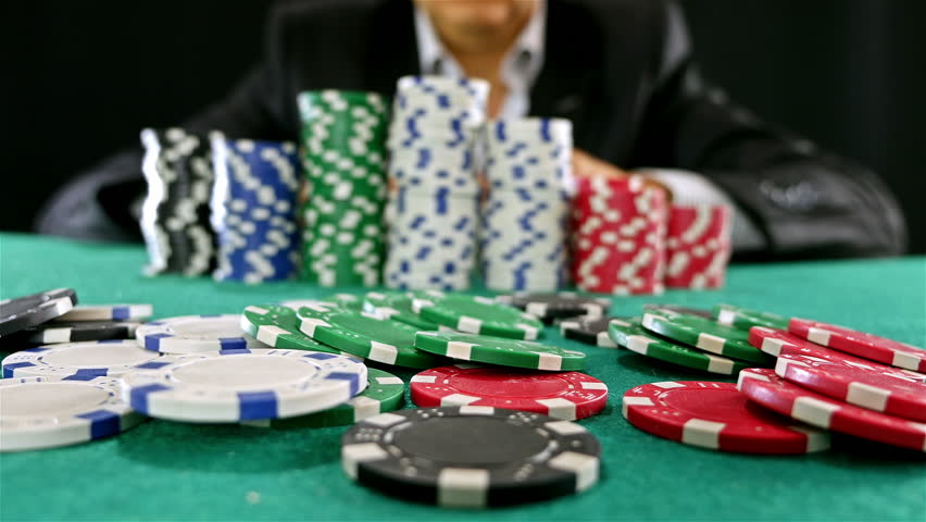Choose best Hold’em poker